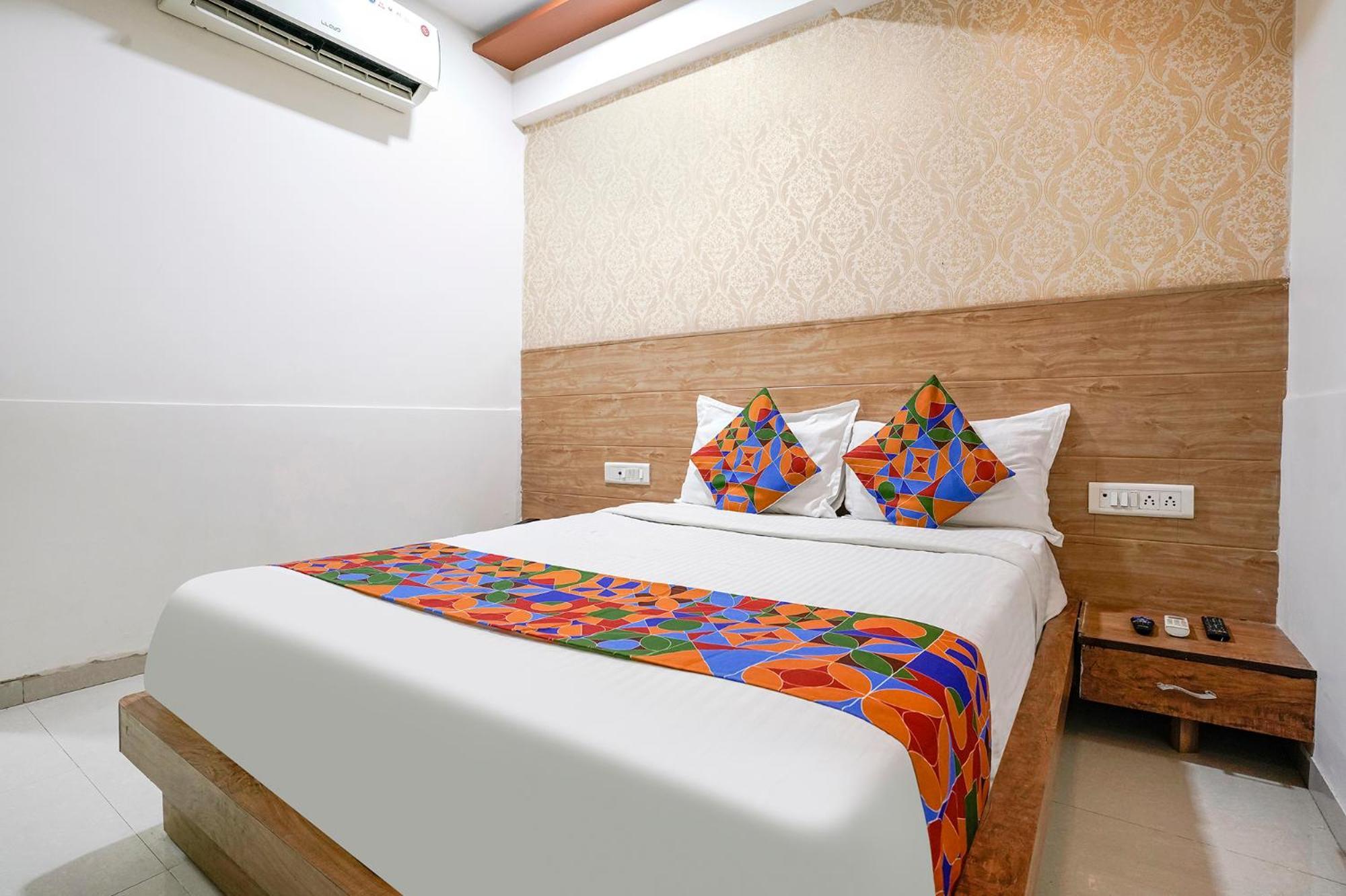 Fabhotel Galaxy I أحمد أباد المظهر الخارجي الصورة