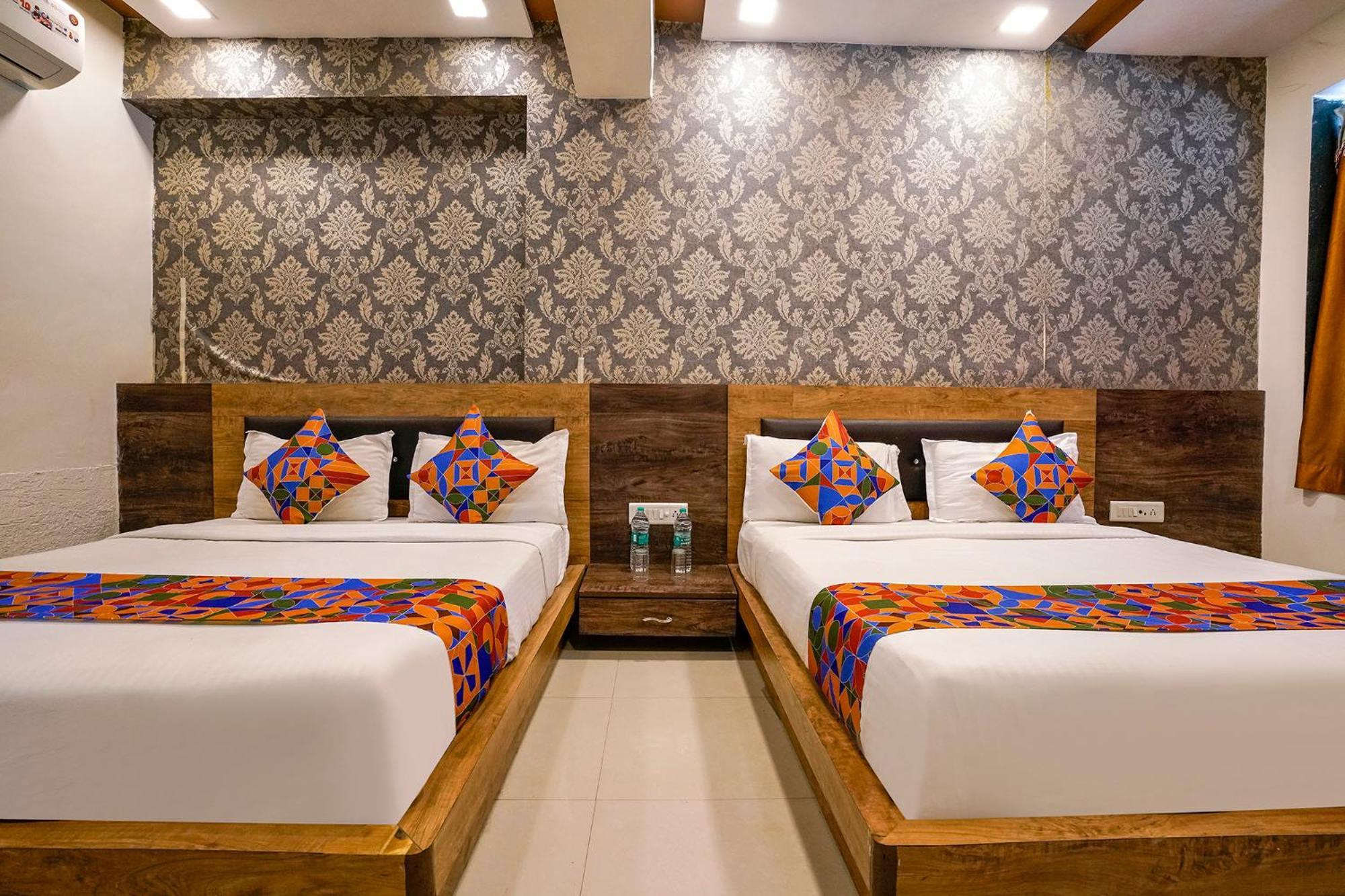Fabhotel Galaxy I أحمد أباد المظهر الخارجي الصورة