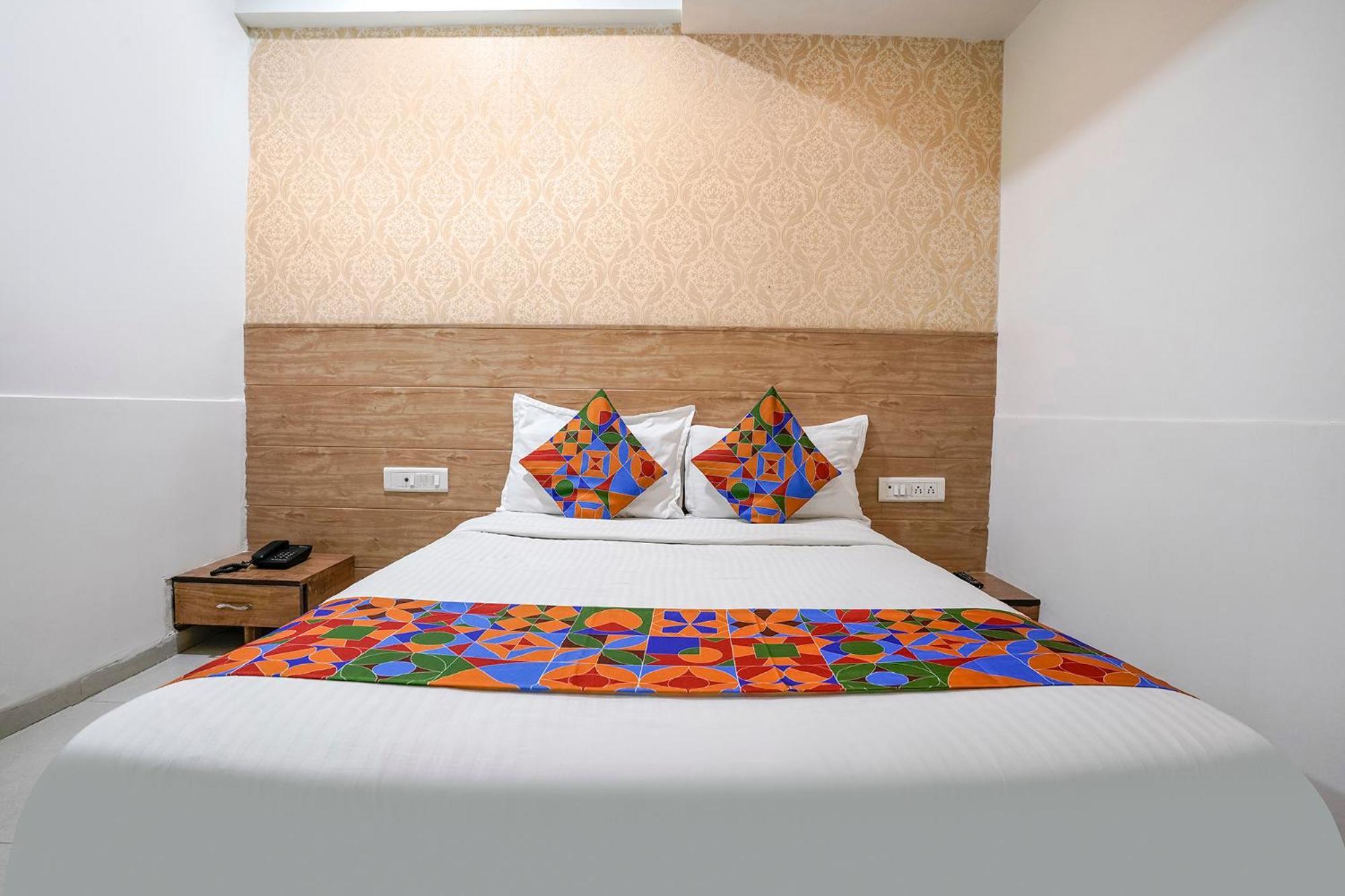 Fabhotel Galaxy I أحمد أباد المظهر الخارجي الصورة